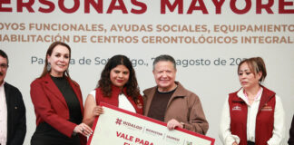 Menchaca promueve el bienestar integral de adultos mayores
