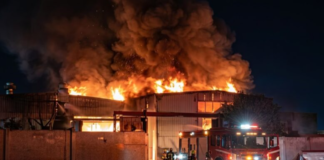 Incendio consume bodega en Tepeji del Río