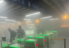 Desalojan estación Tasqueña del Metro por incendio en neumático