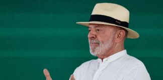 Lula oficializa candidatura para buscar un cuarto mandato en Brasil