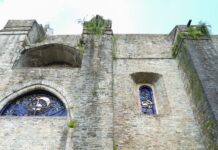 Realizan labores de mantenimiento en Catedral de Cristo Rey de Huejutla