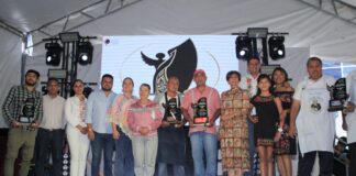 Entrega del galardón “Alas de Excelencia” en la Feria de los Angelitos