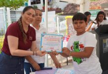 Emotiva clausura de cursos de verano del DIF Huejutla