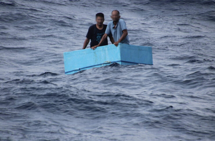 Armada de México rescata a pescadores tras cinco días a la deriva
