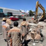 Socavón en Santa Julia complica tránsito en bulevar Colosio