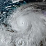 Huracán Polo activa desalojos y refugios en Baja California Sur
