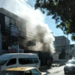 Explosión destruye negocio de comida en Mineral de la Reforma