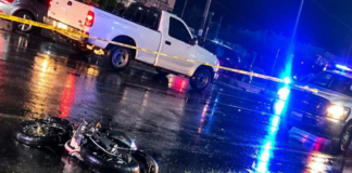 Muere mujer tras impacto de una unidad pesada contra motocicleta