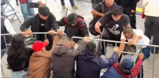 Alumnos de El Mexe irrumpen en informe de Sheinbaum en Pachuca