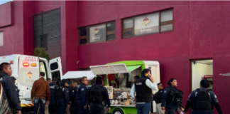 Viento derriba marco de la Feria de Pachuquilla; dos menores resultan lesionados