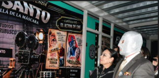 Tulancingo recibe al Hijo del Santo en homenaje al Enmascarado de Plata