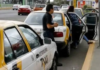 Taxis que incumplan con tarifas y reglamento podrían perder la consecion: Menchaca