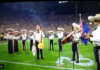 ¡Viva México! Mariachi entona el himno de EU en el Thursday Night Football