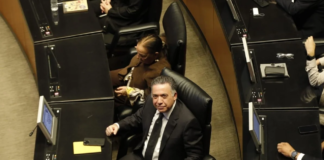 Ciudadanos logran ingresar al Senado con firmas contra Inzunza