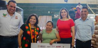 DIF Hidalgo entrega apoyos comunitarios en Huejutla