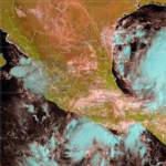Isaias y Veinte-E mantienen en alerta a México por lluvias intensas