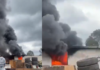 Incendio en predio de Tulancingo obliga a evacuar una telesecundaria