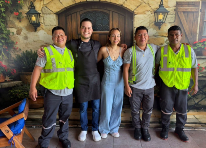 propietario del restaurante La Pequeña España Acapulco