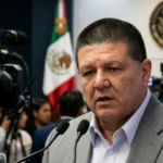 Detienen a exfiscal de Chihuahua por presunta traición a la patria