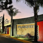 Hombre de 65 años es hallado muerto en motel de San Agustín Tlaxiaca